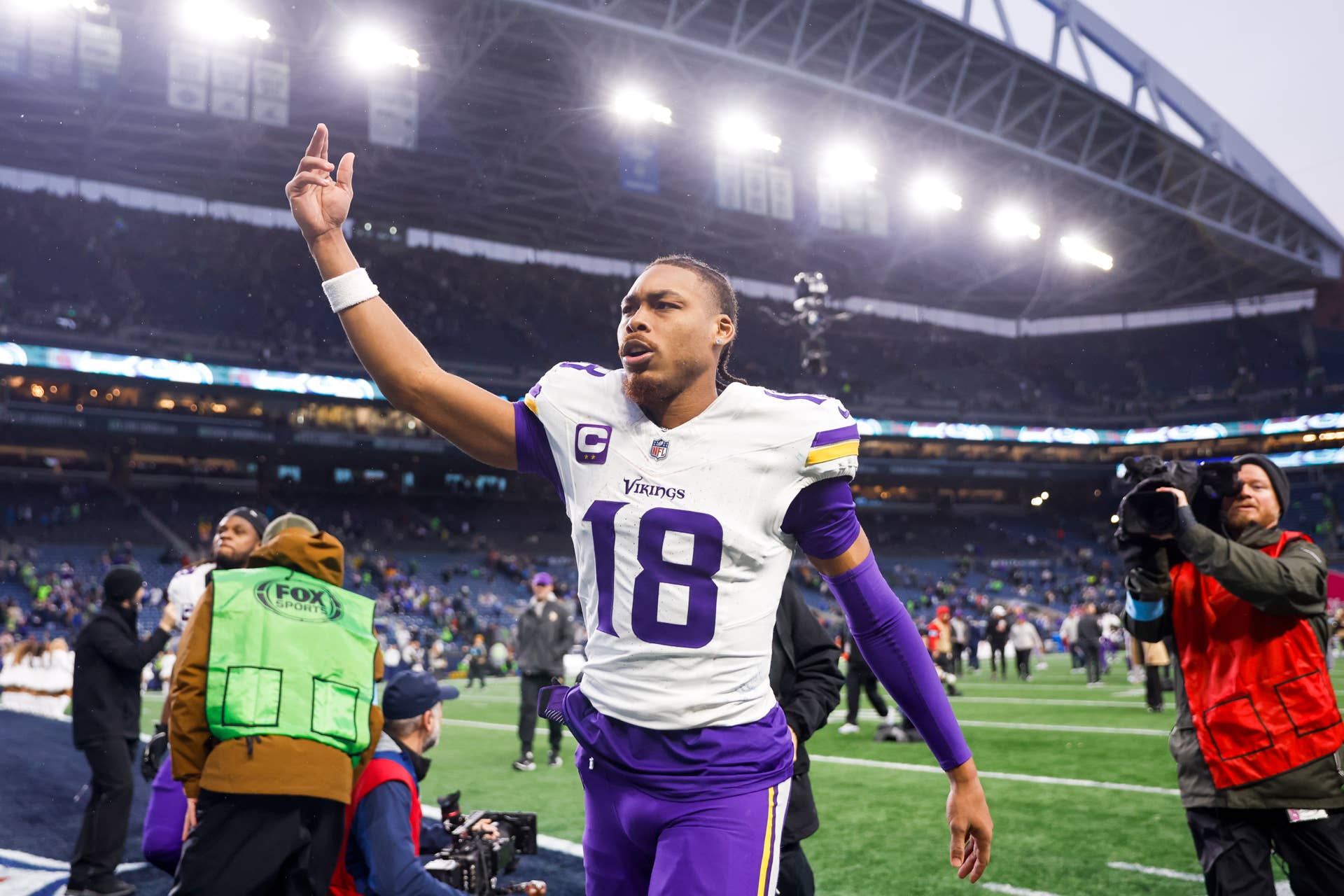 NFL Reacts to Vikings' Justin Jefferson Announcement on Monday - Athlon Sports