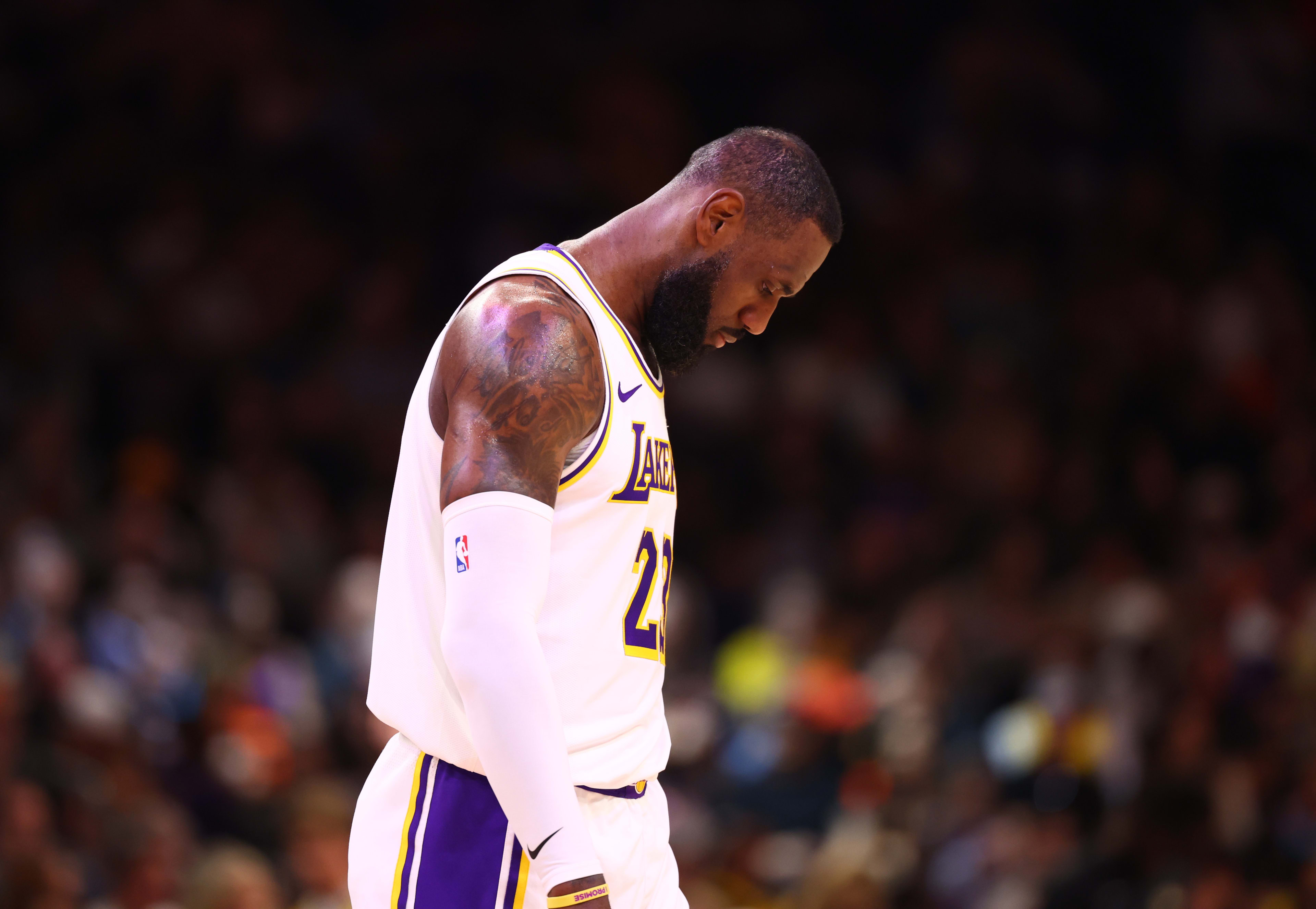 lebron james warriors jersey