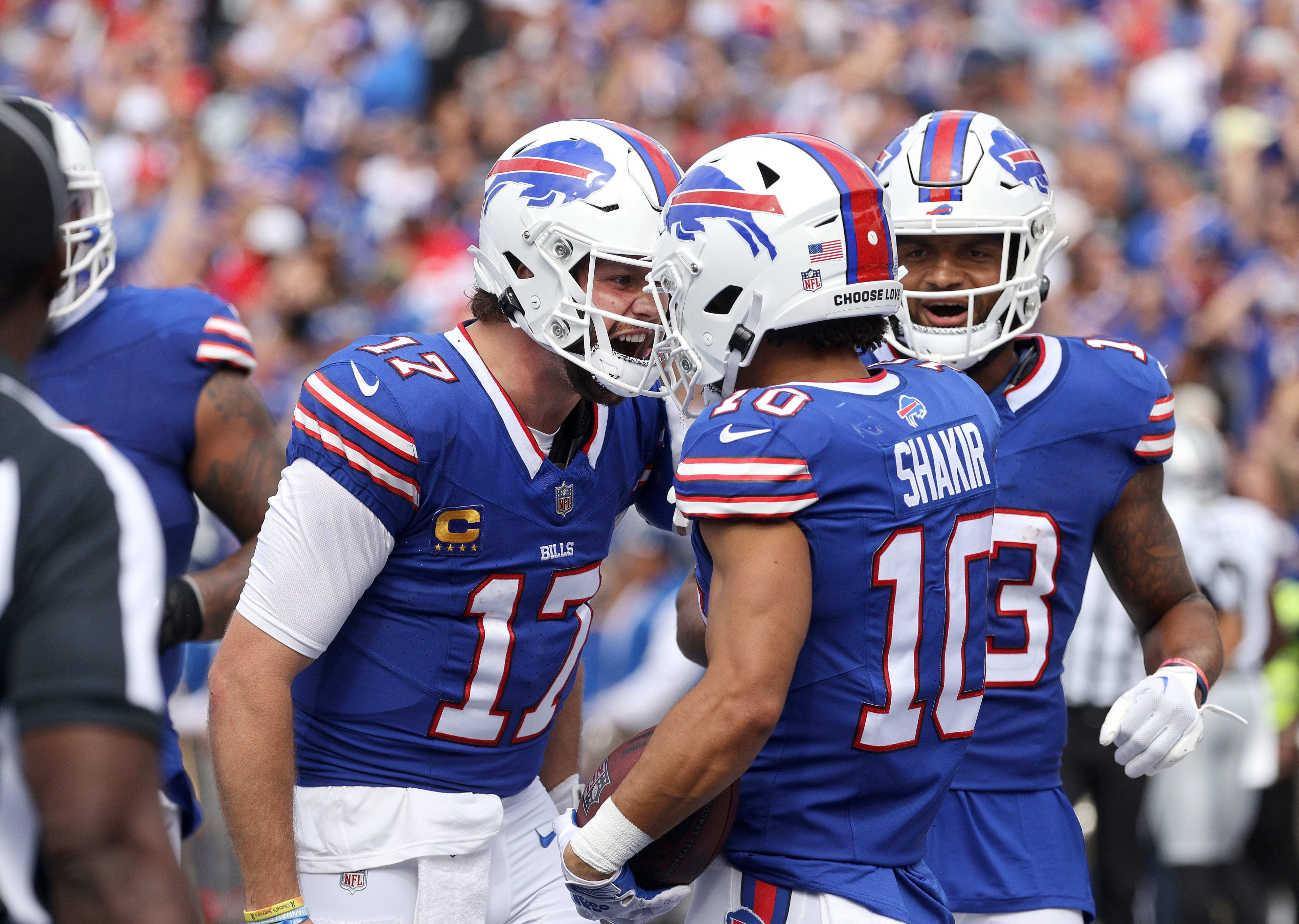 Josh Allen's Buffalo Bills Weapons Get Embarrassing Ranking from Analyst -  Athlon Sports