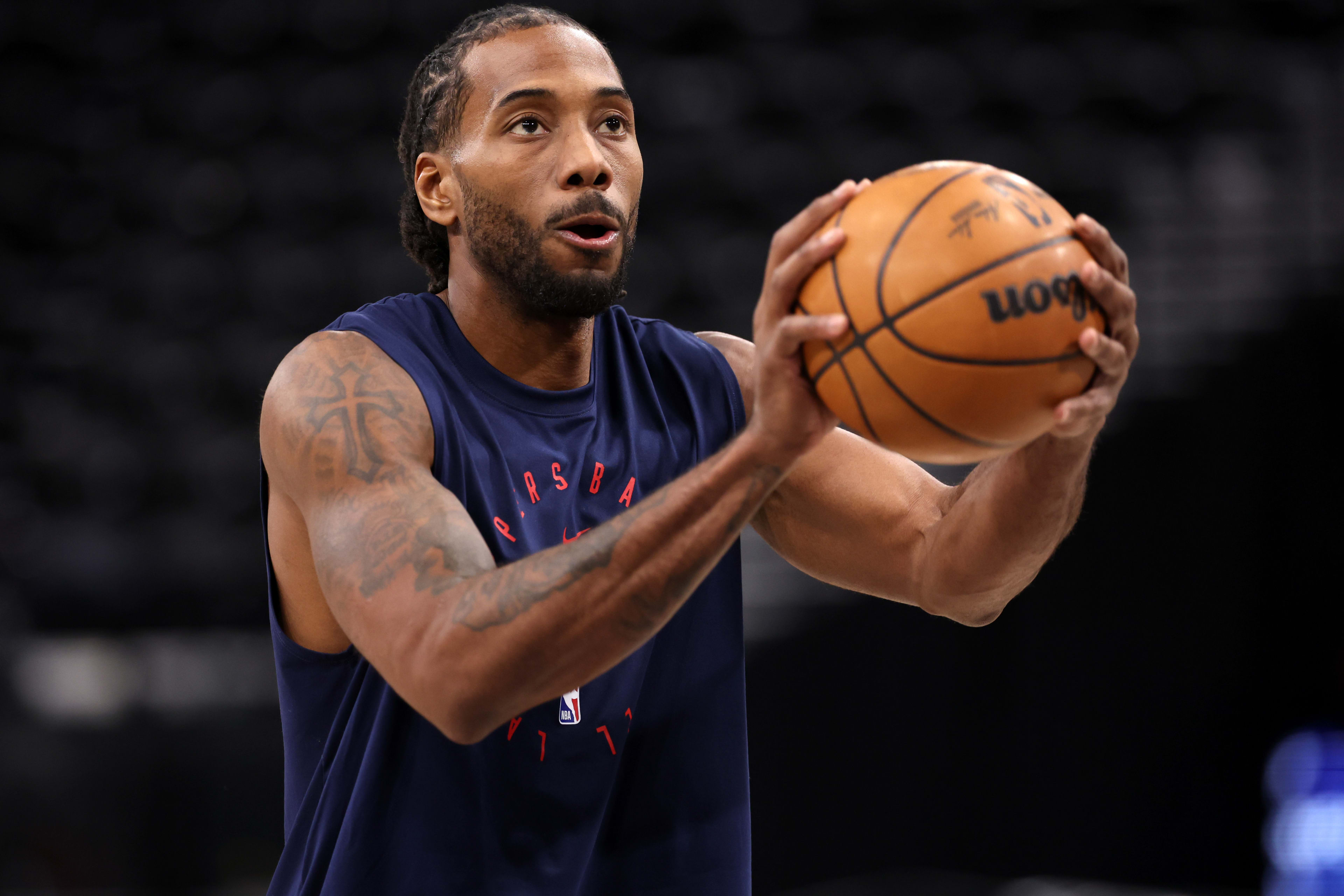 Clippers Reveal Concerning Kawhi Leonard News Before NBA Playoffs - Athlon Sports