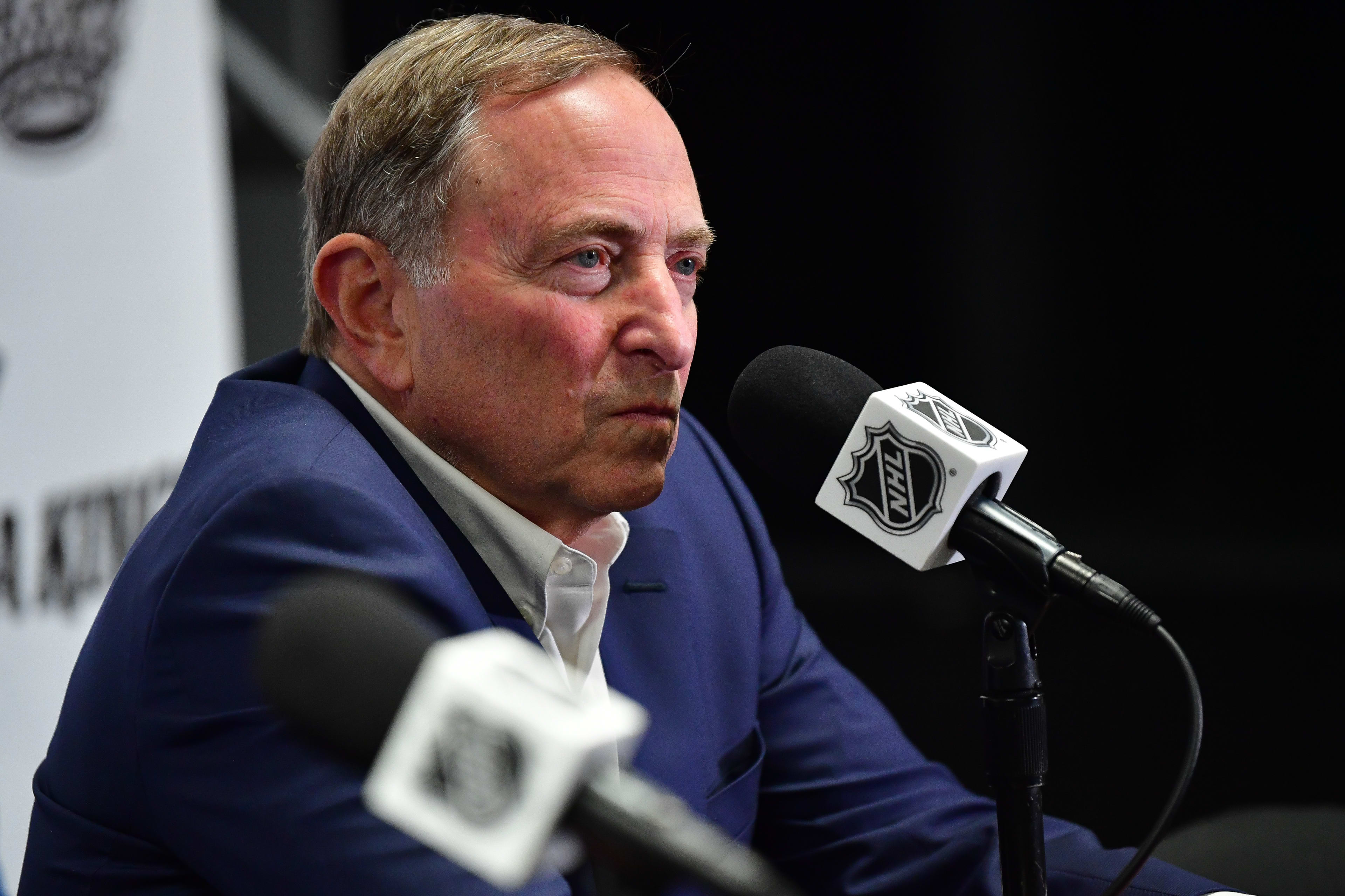 NHL Commissioner Gary Bettman Reacts to NBA Betting Scandal - Athlon Sports