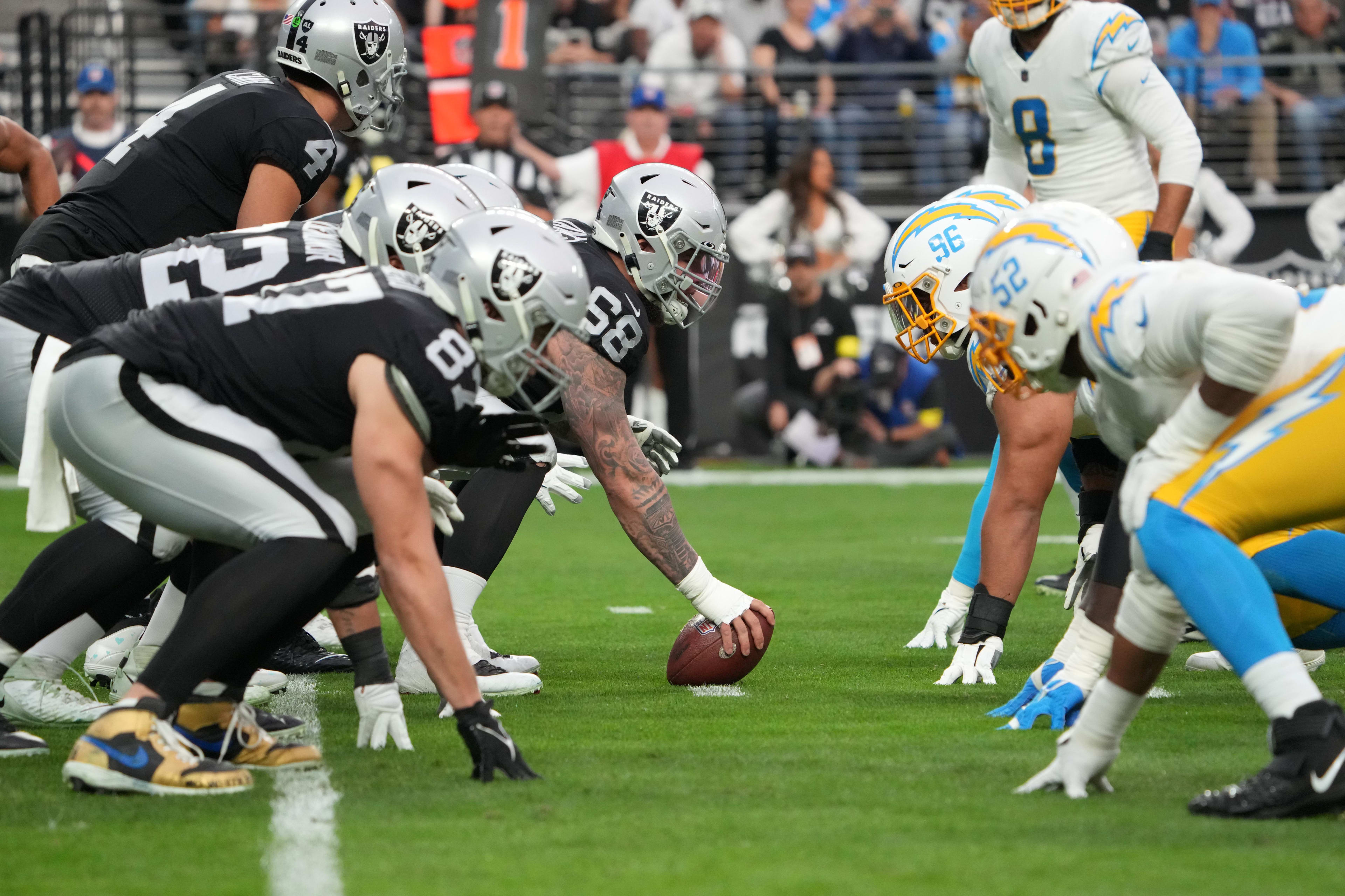 Longtime Raiders Starter Signs With AFC West Rival - Athlon Sports