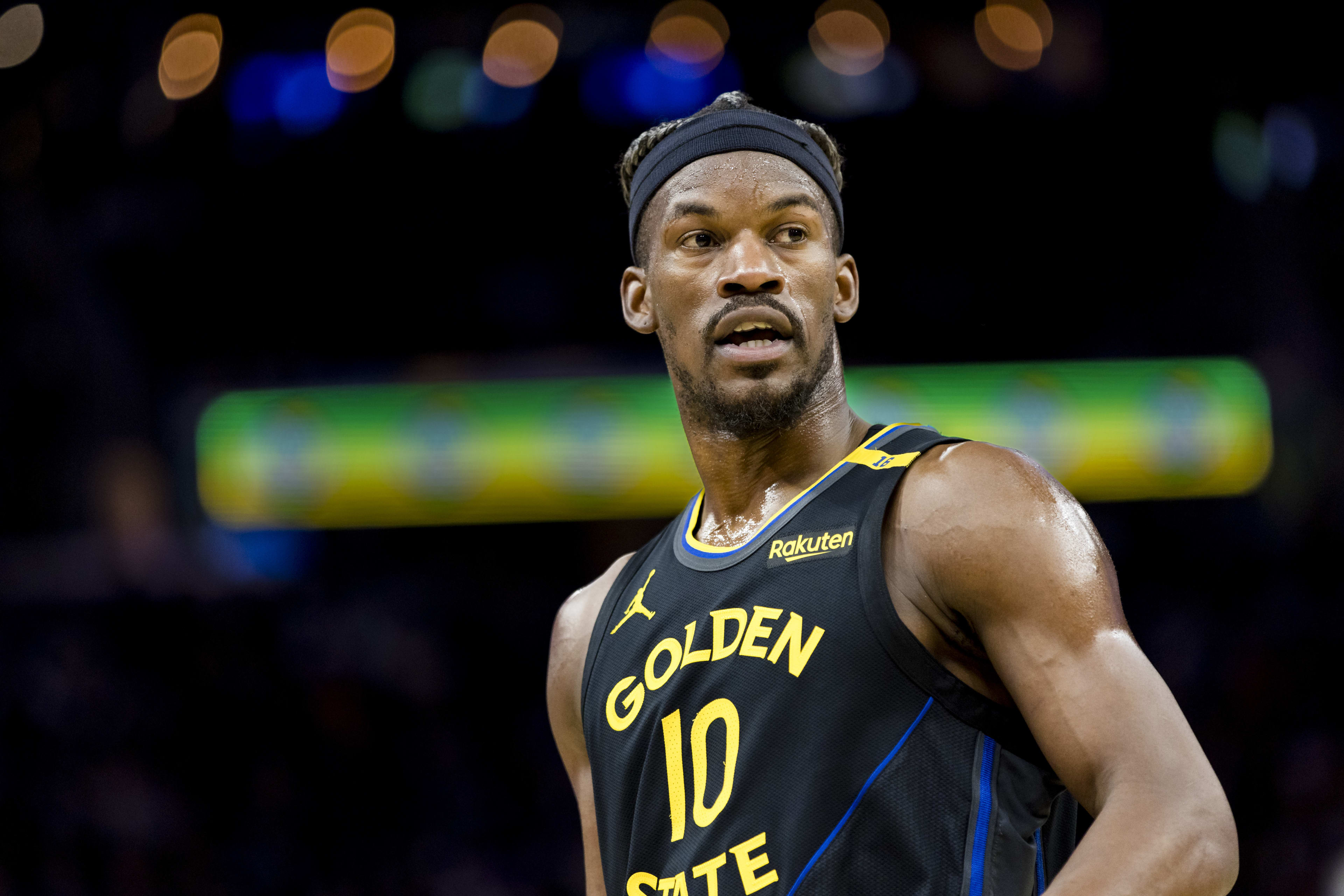 Steph Curry’s Shocking Three-Word Message to Jimmy Butler – The NBA World Is Stunned!