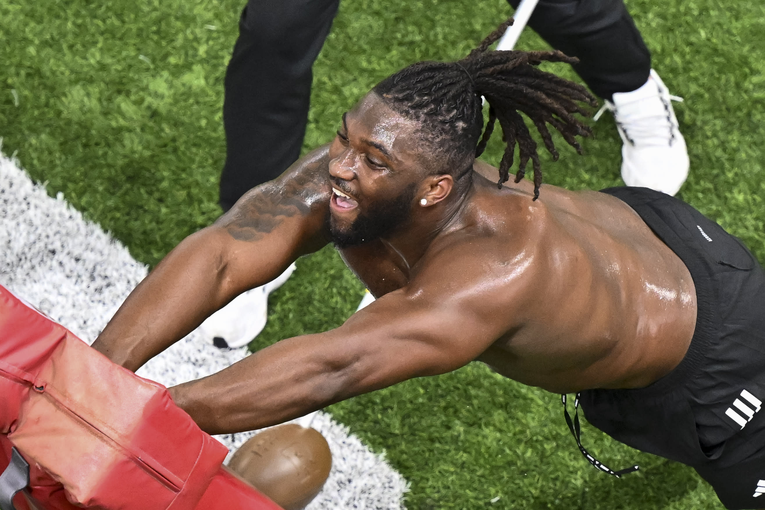 Shemar Turner of the Chicago Bears