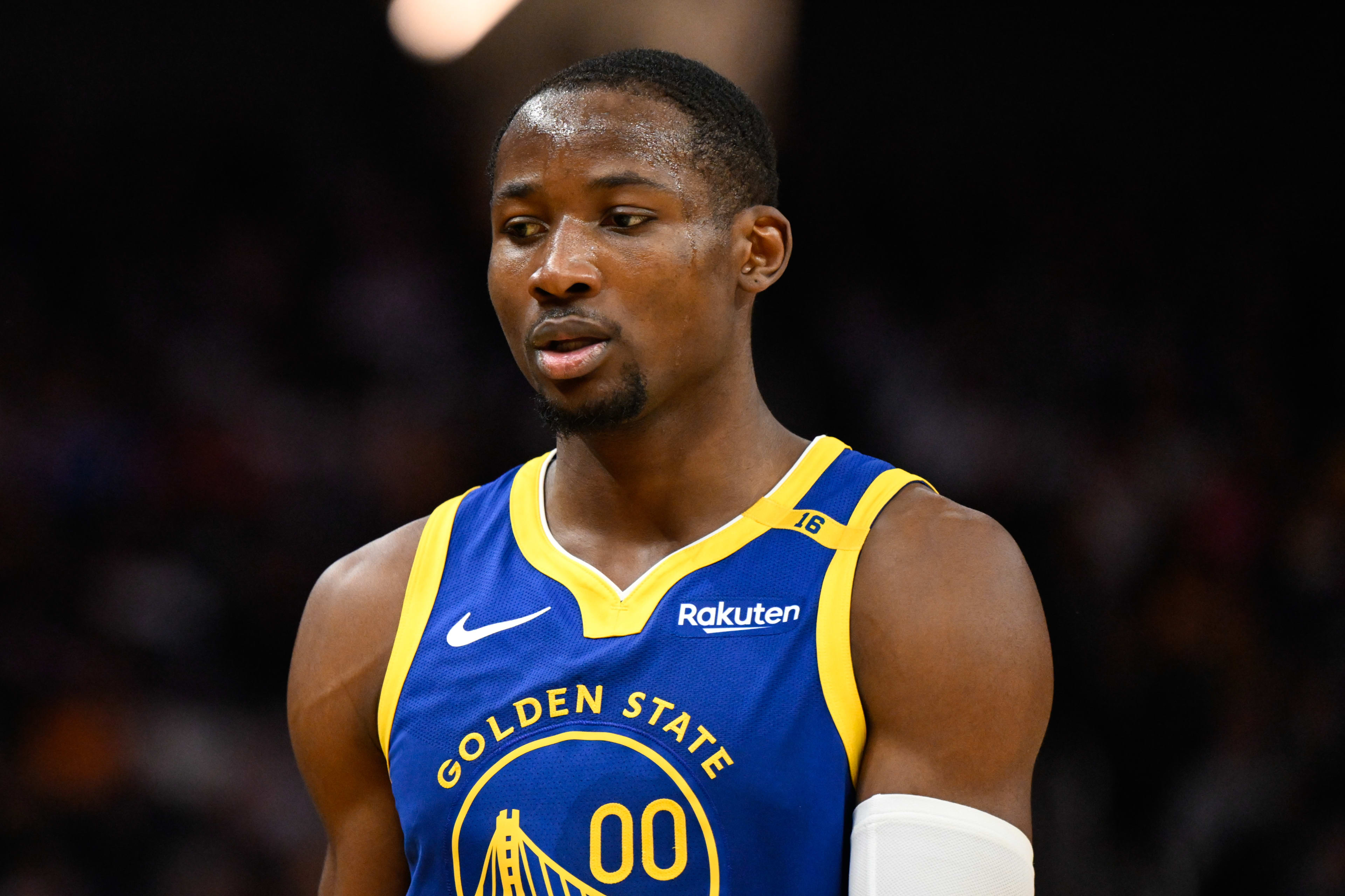 Golden State Warriors forward Jonathan Kuminga (00) looks on against the Indiana Pacers.