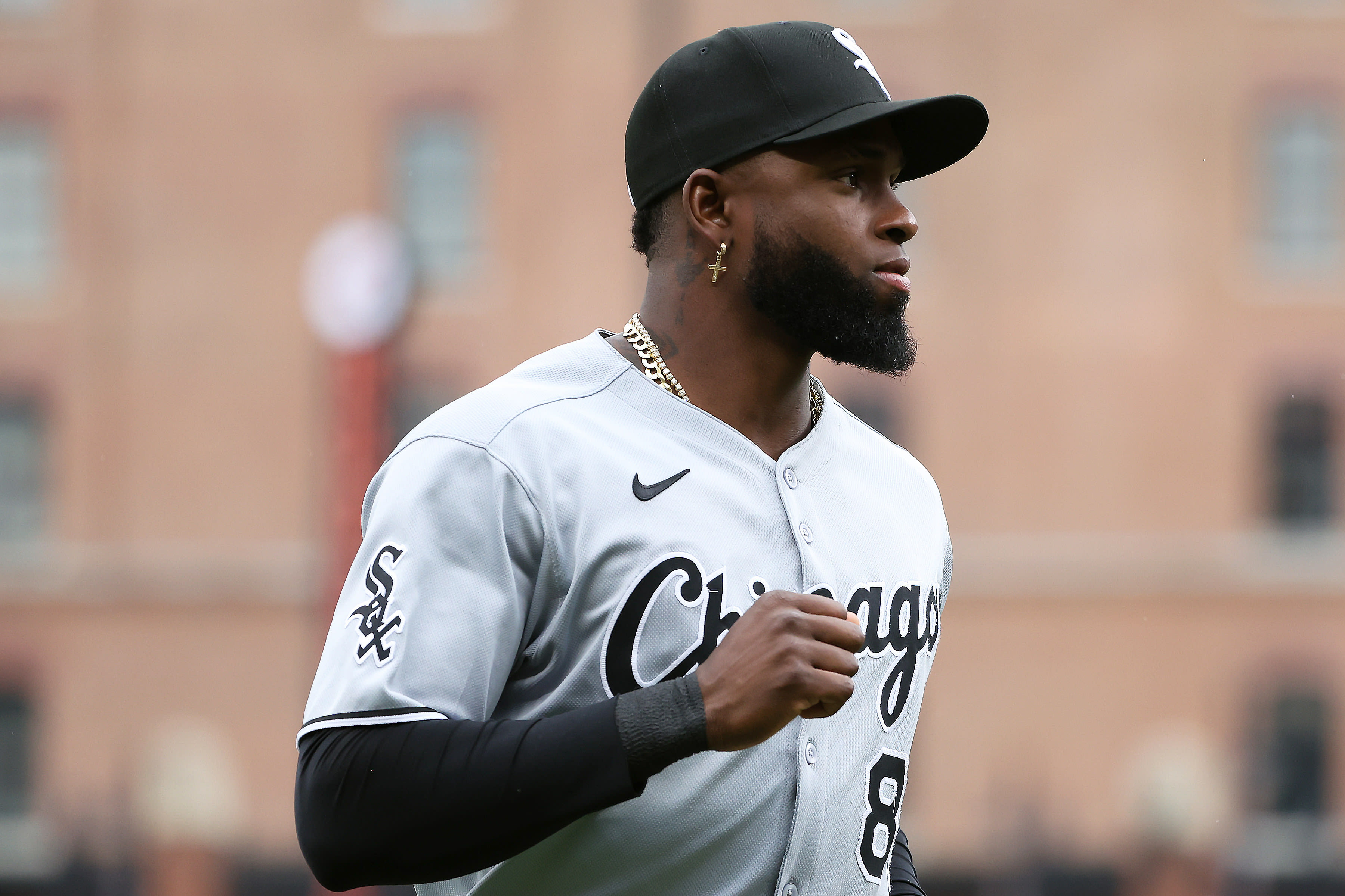 White Sox Make Unexpected Luis Robert Jr. Move Before Cubs Game