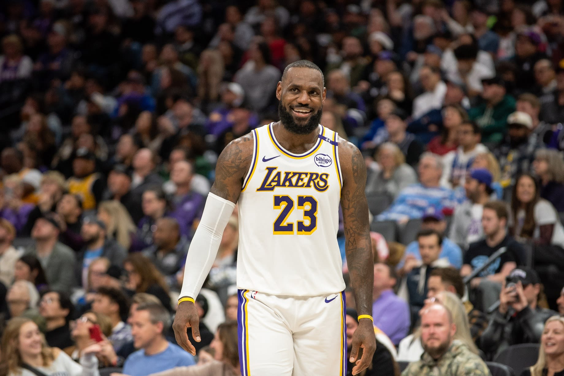  Los Angeles Lakers forward LeBron James (23) smiles after his team scored against the Sacramento Kings during the fourth quarter at Golden 1 Center. 