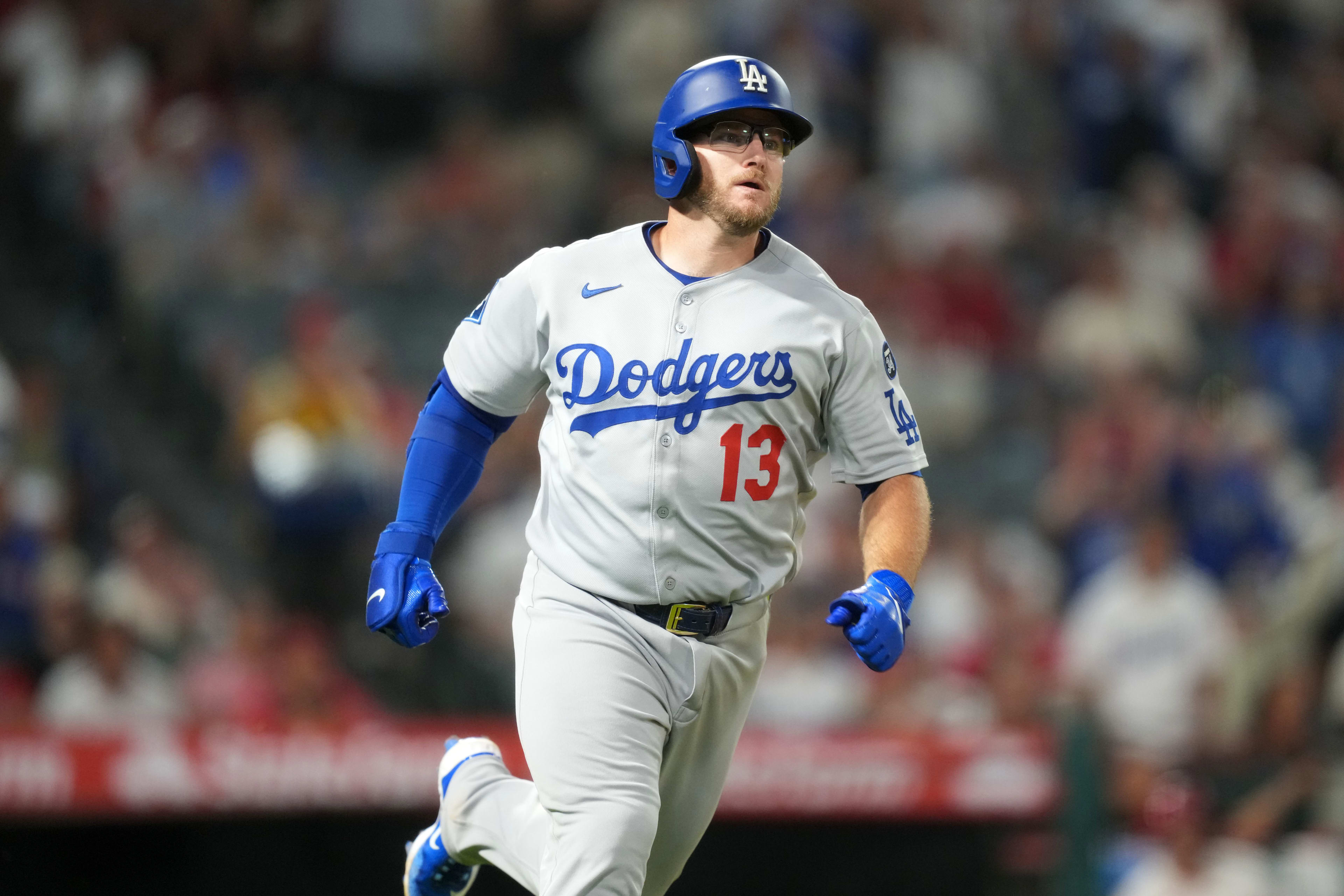 Dodgers' Dave Roberts Announces Max Muncy News After 22 Straight Missed  Games - Athlon Sports