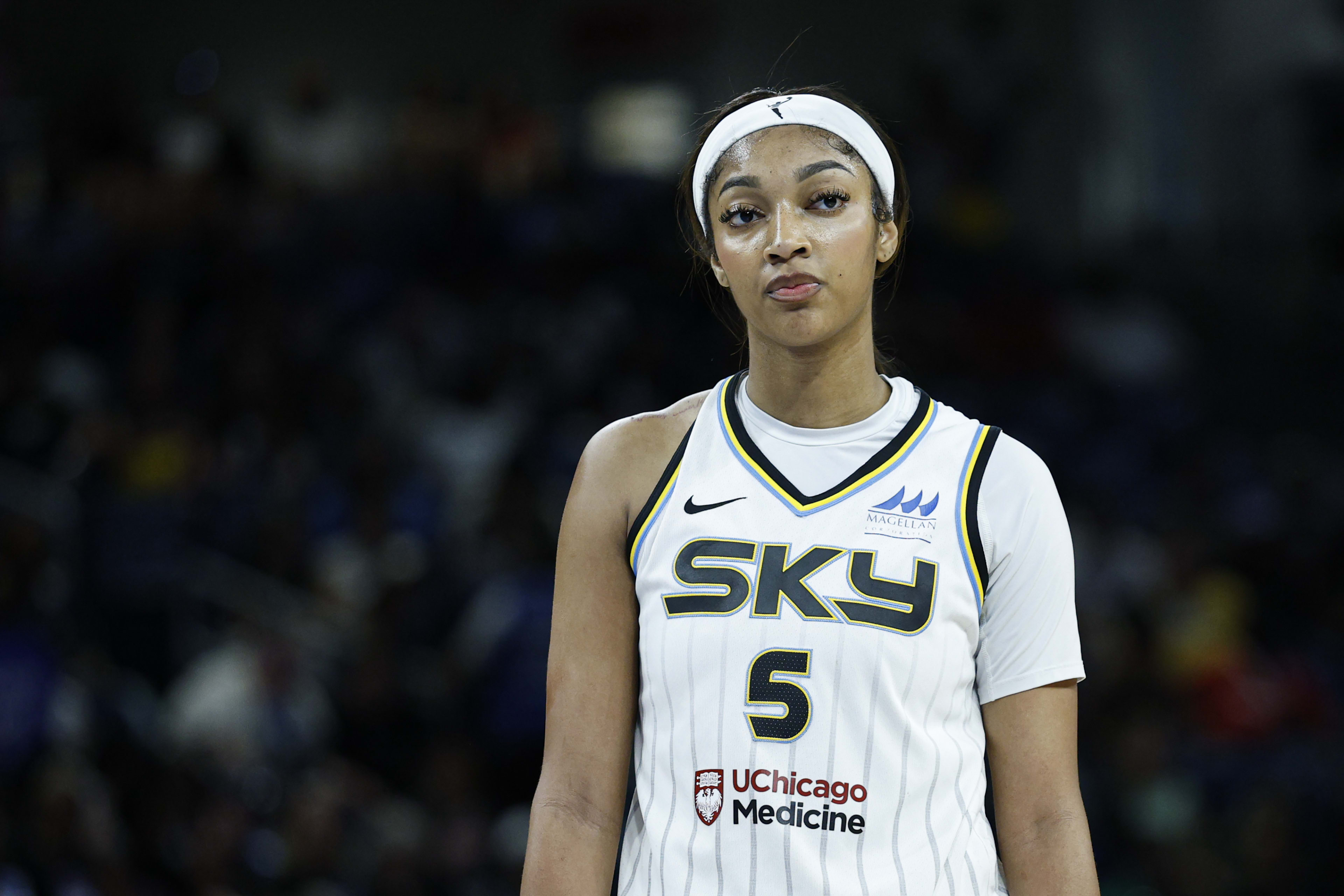 Chicago Sky forward Angel Reese (5).