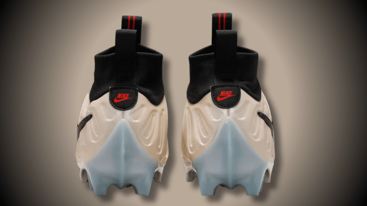 nike foamposite football cleats