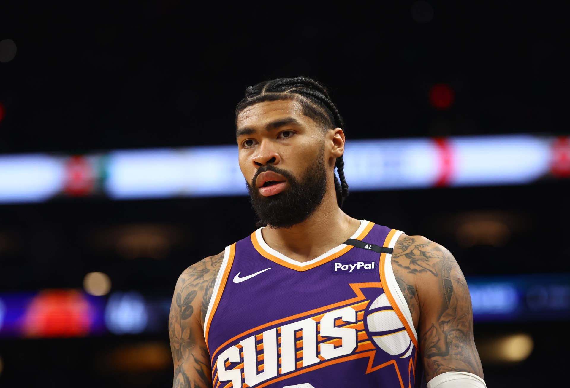 Phoenix Suns center Nick Richards (2)