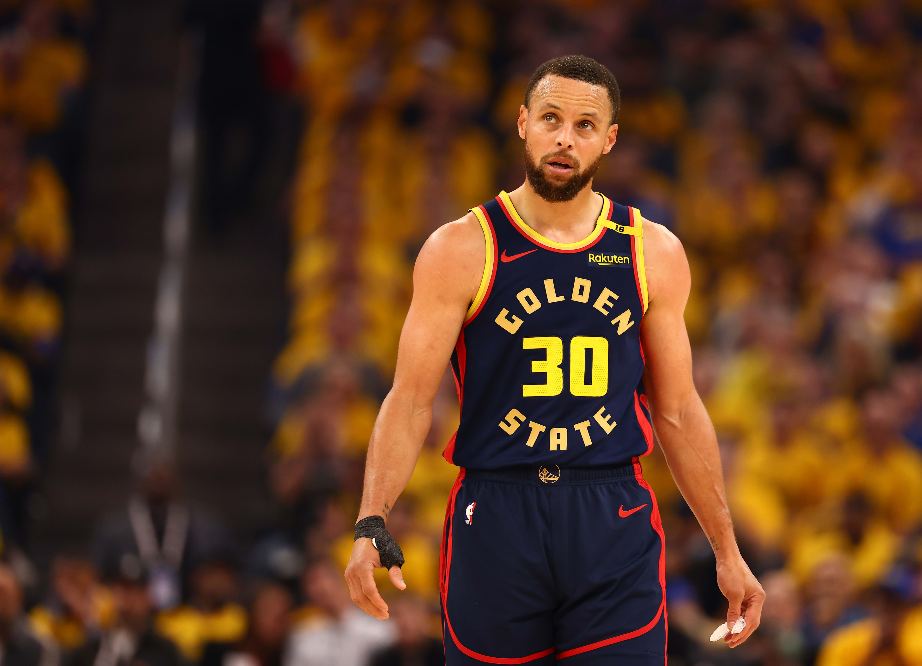 Golden State Warriors guard Stephen Curry (30)
