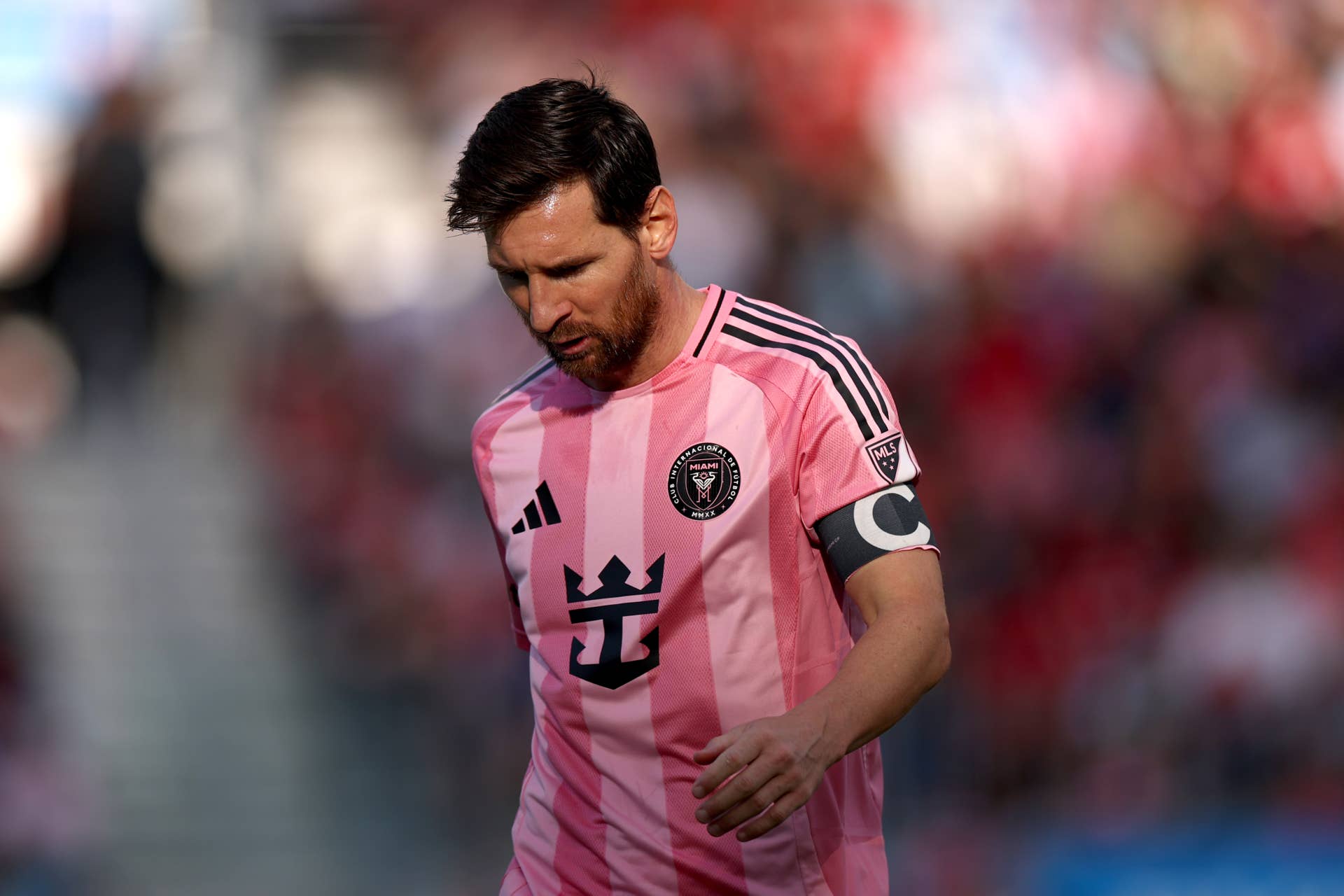 TORONTO, ONTARIO – SEPTEMBER 27: Lionel Messi #10 of Inter Miami CF reacts during the MLS match between Toronto FC and Inter Miami CF at BMO Field on September 27, 2025 in Toronto, Ontario. (Photo by Michael Chisholm/Getty Images)
