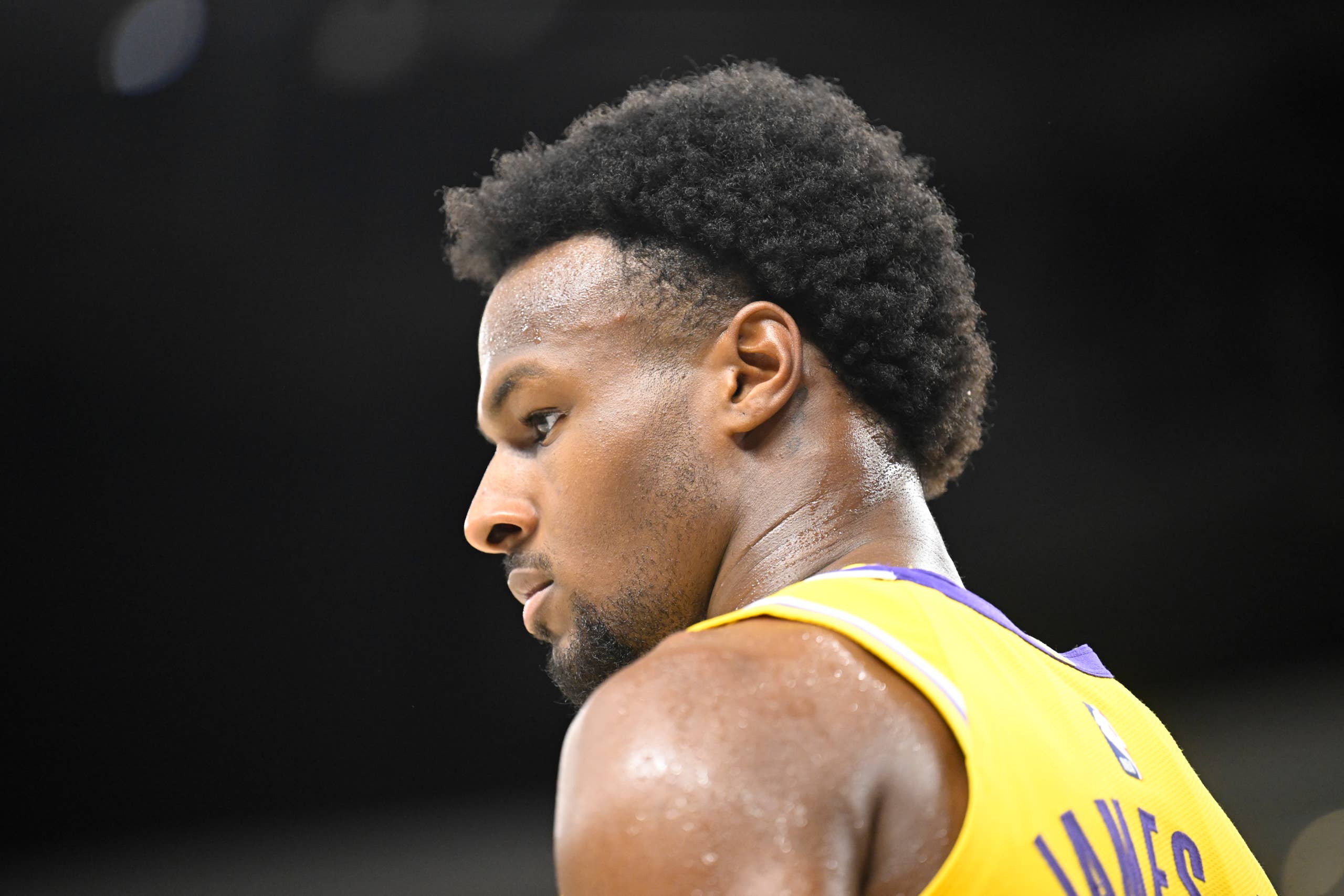 TRAGEDY STRIKES THE LAKERS: Bronny James Suffers Serious Knee Injury in ...