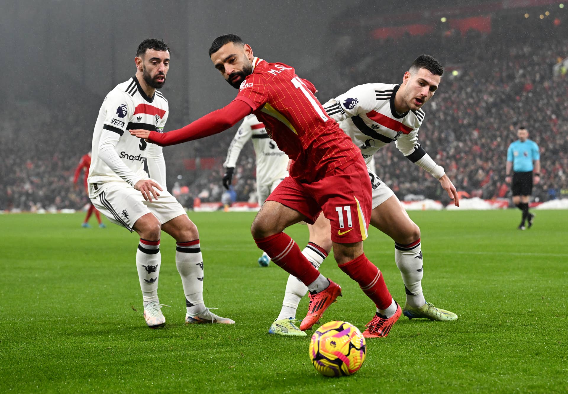 Liverpool vs Manchester United Lineups, Injuries, Live Score & Results -  Athlon Sports