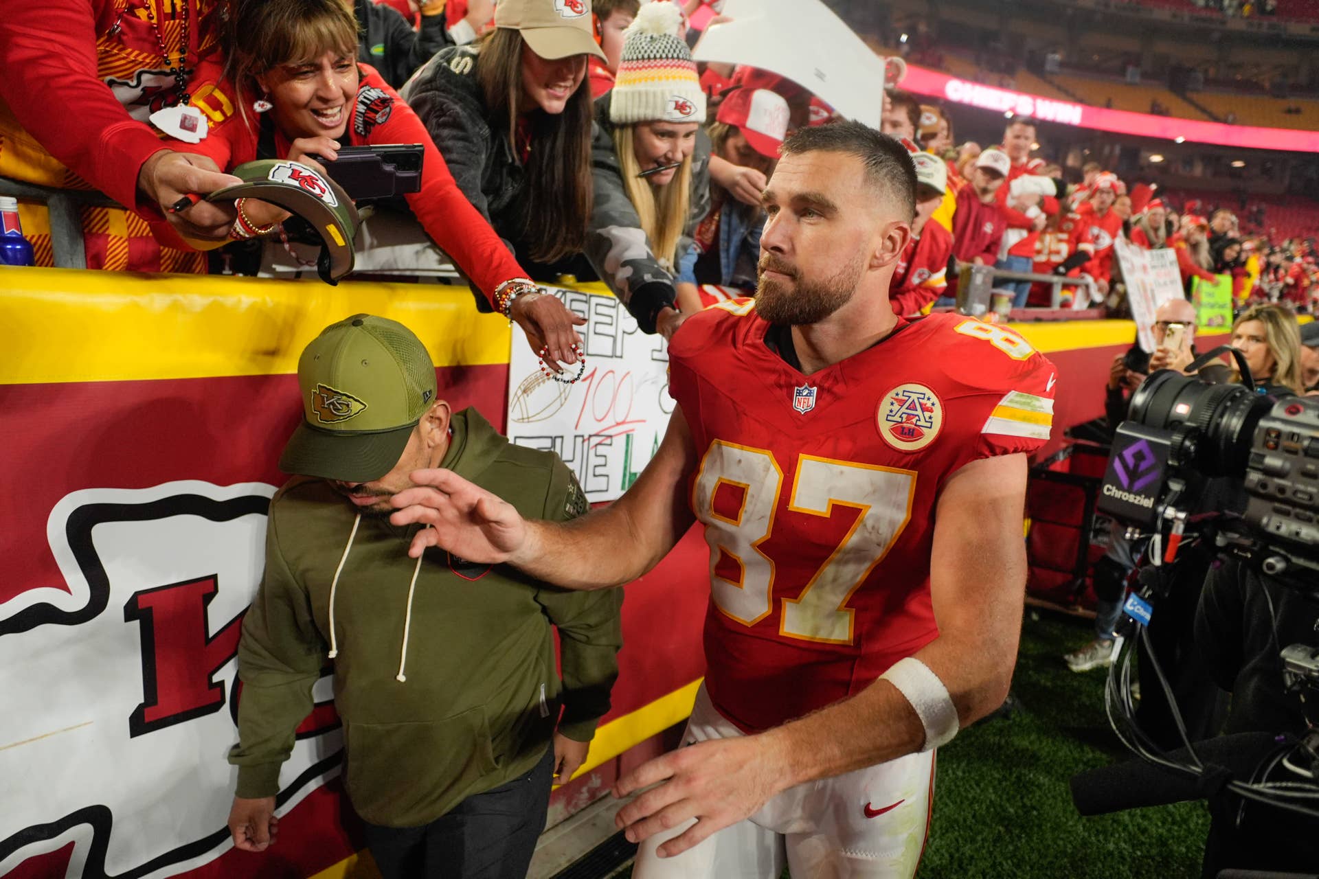 Taylor Swift's Decision on Chiefs-Colts After Missing Two Straight Games - Athlon Sports