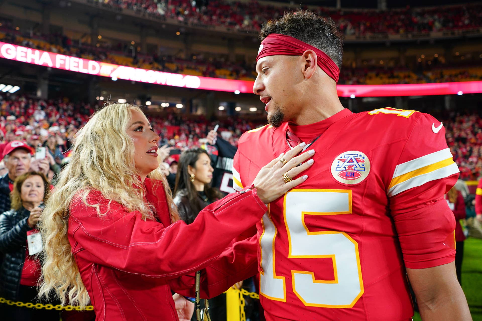 Patrick Mahomes' Wife Brittany Mahomes Announces Unfortunate News on  Thursday - Athlon Sports
