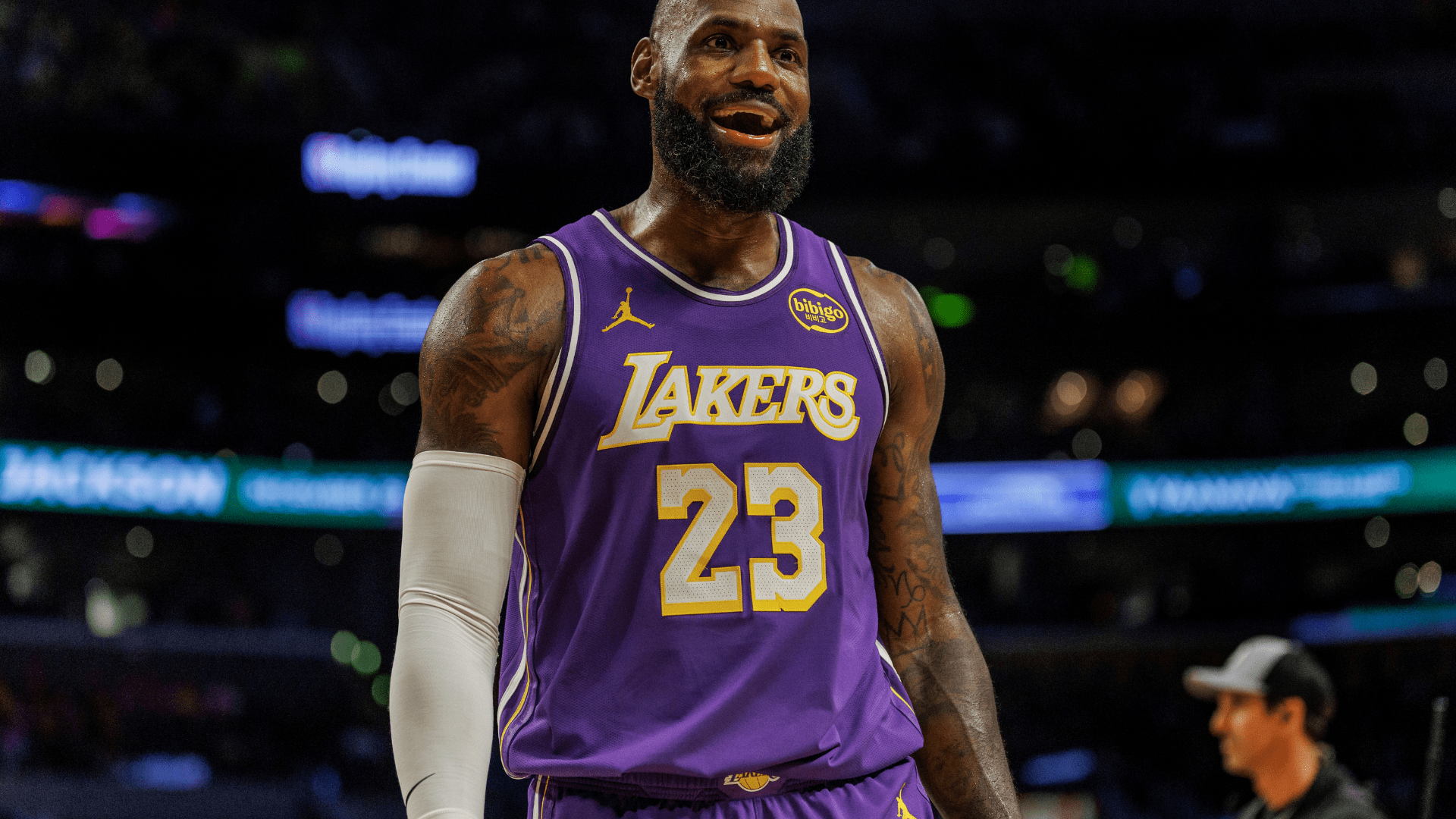 LeBron James Debuts New Cartoon-Inspired Colorway for Nike LeBron 23 -  Athlon Sports