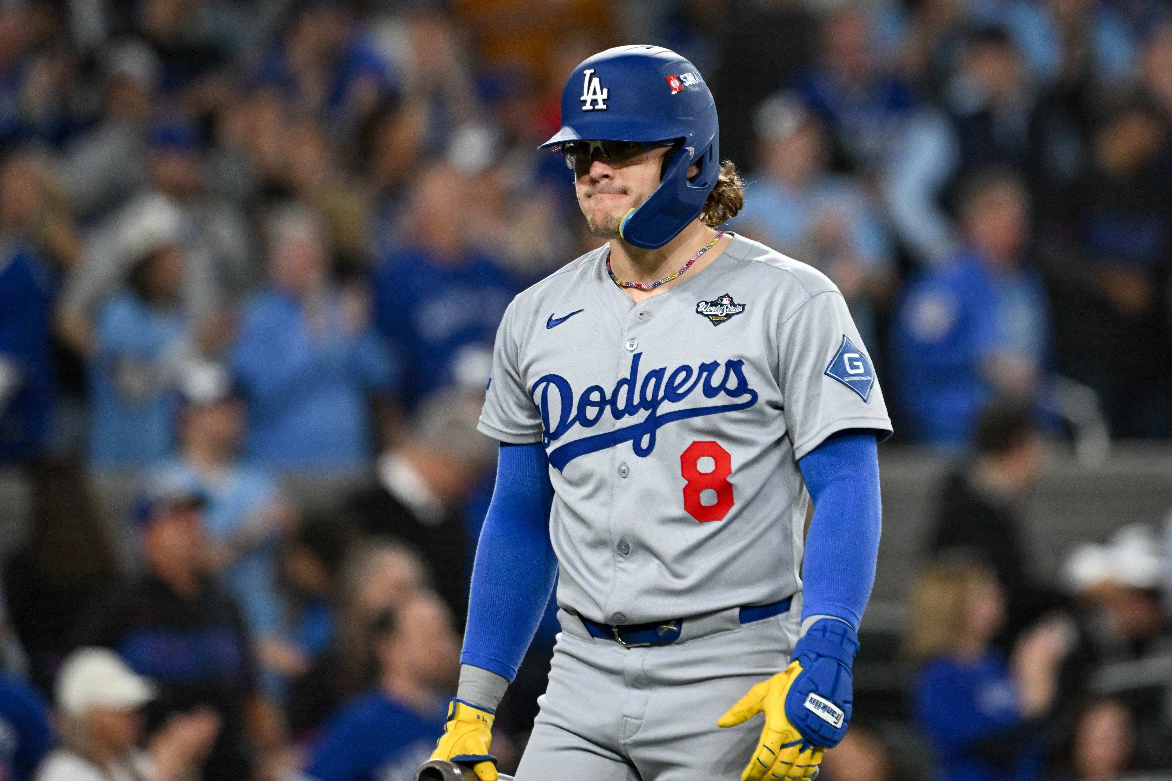 Los Angeles Dodgers left fielder Enrique Hernandez (8)