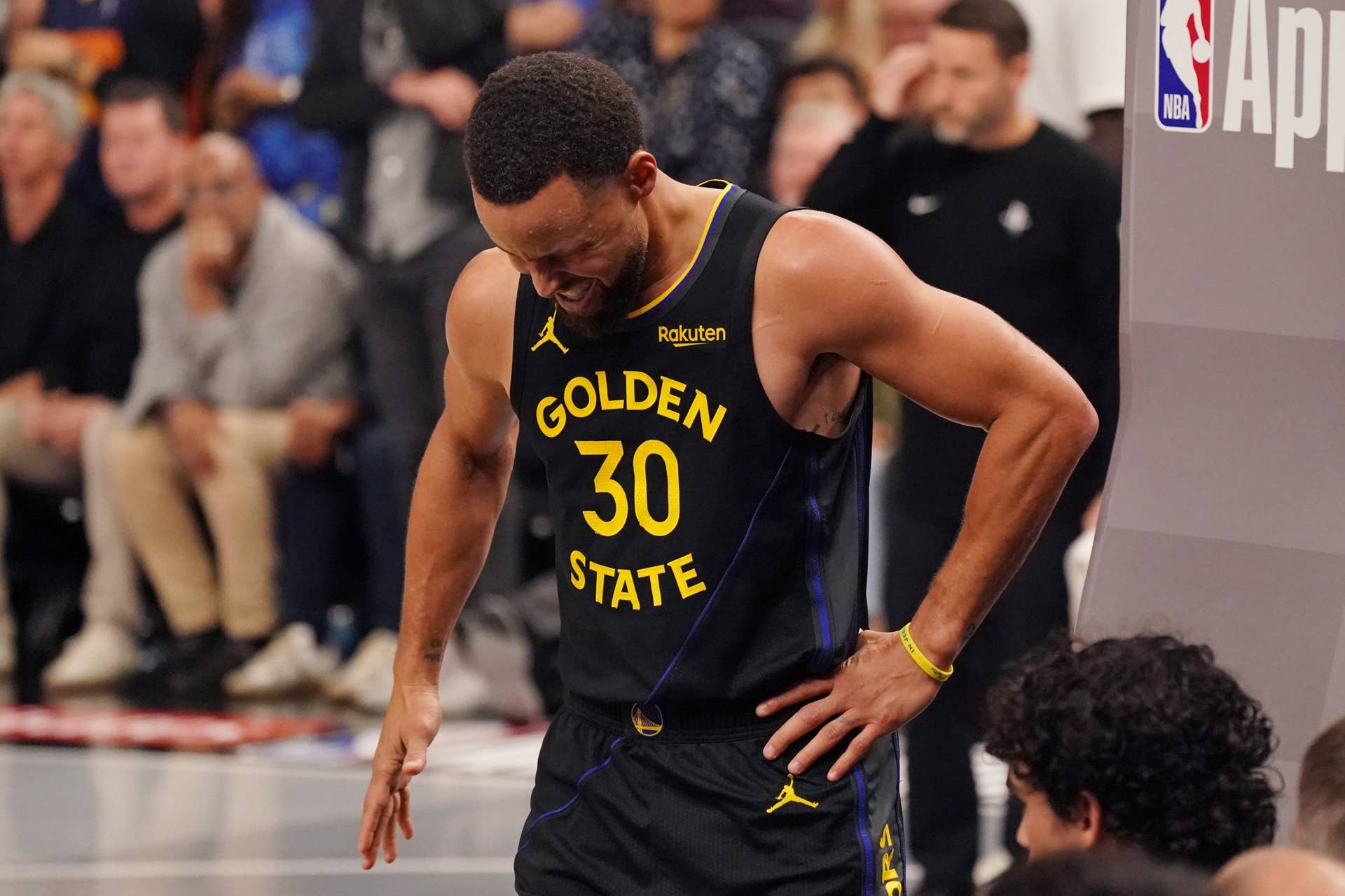 Golden State Warriors guard Stephen Curry (30)