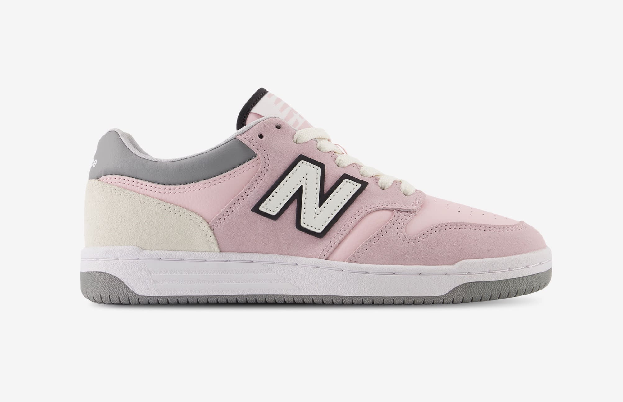 foot locker new balance women
