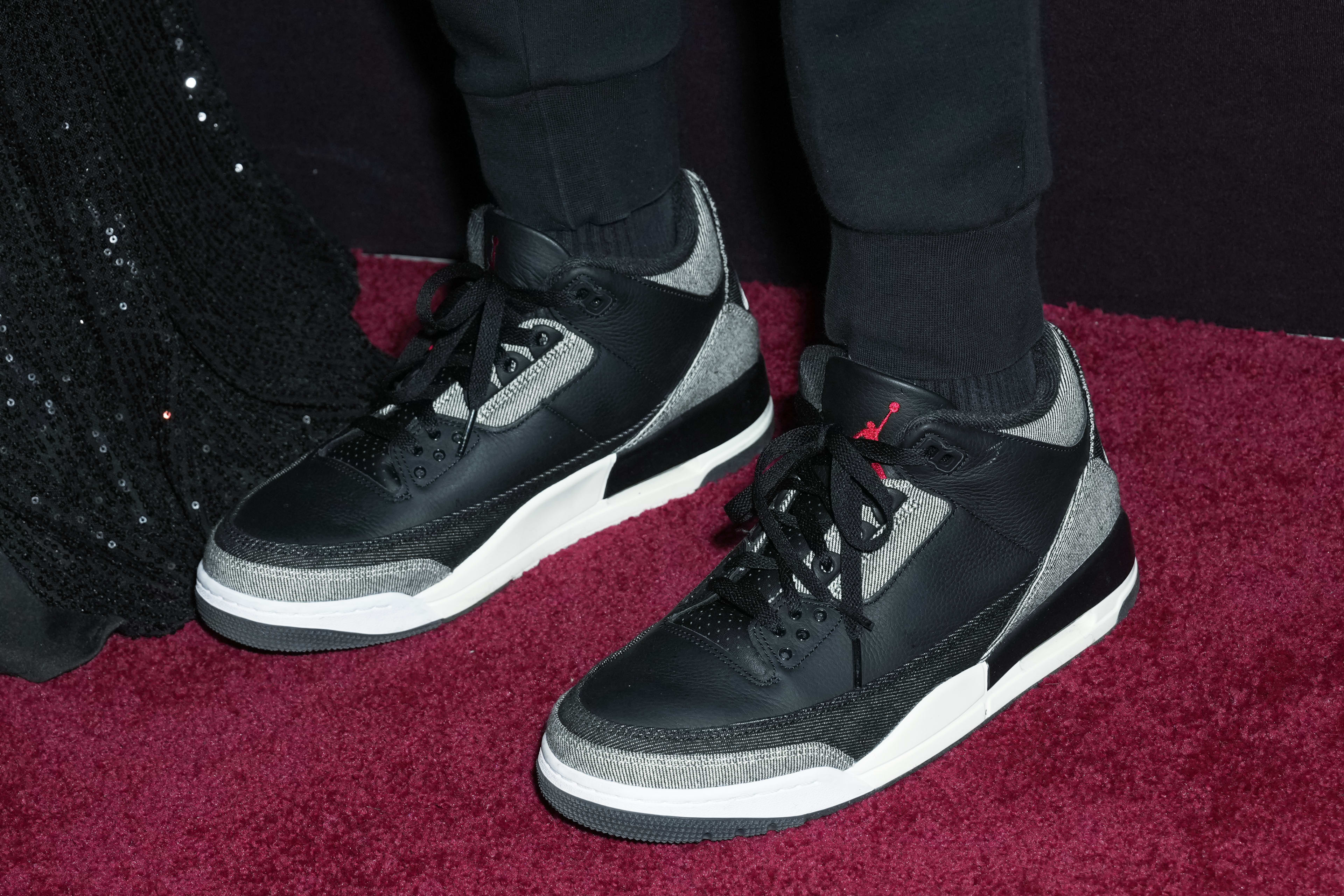 jordan 3 cement black on feet