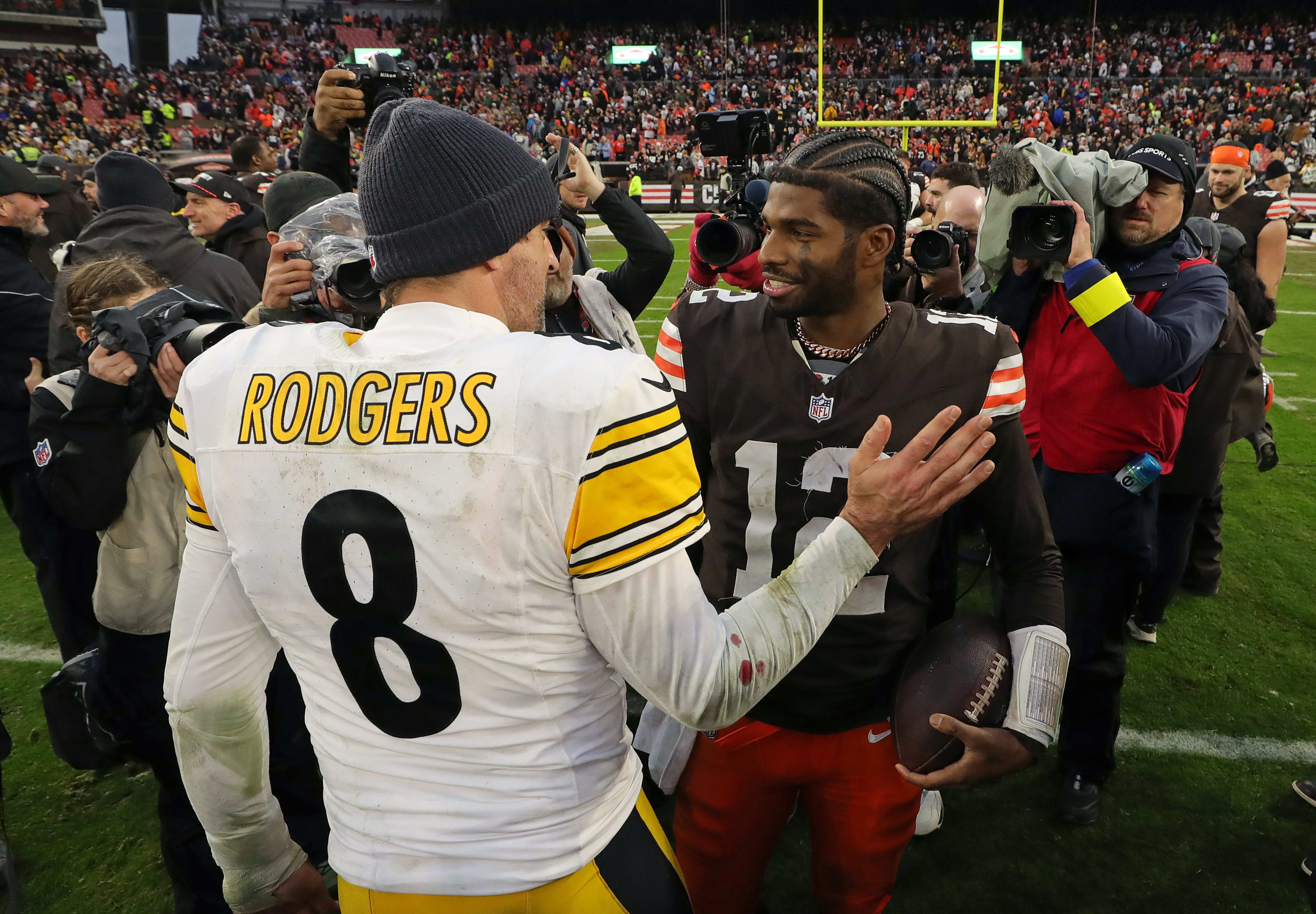 Browns QB Shedeur Sanders' Postgame Interaction With Aaron Rodgers Draws  Attention - Athlon Sports