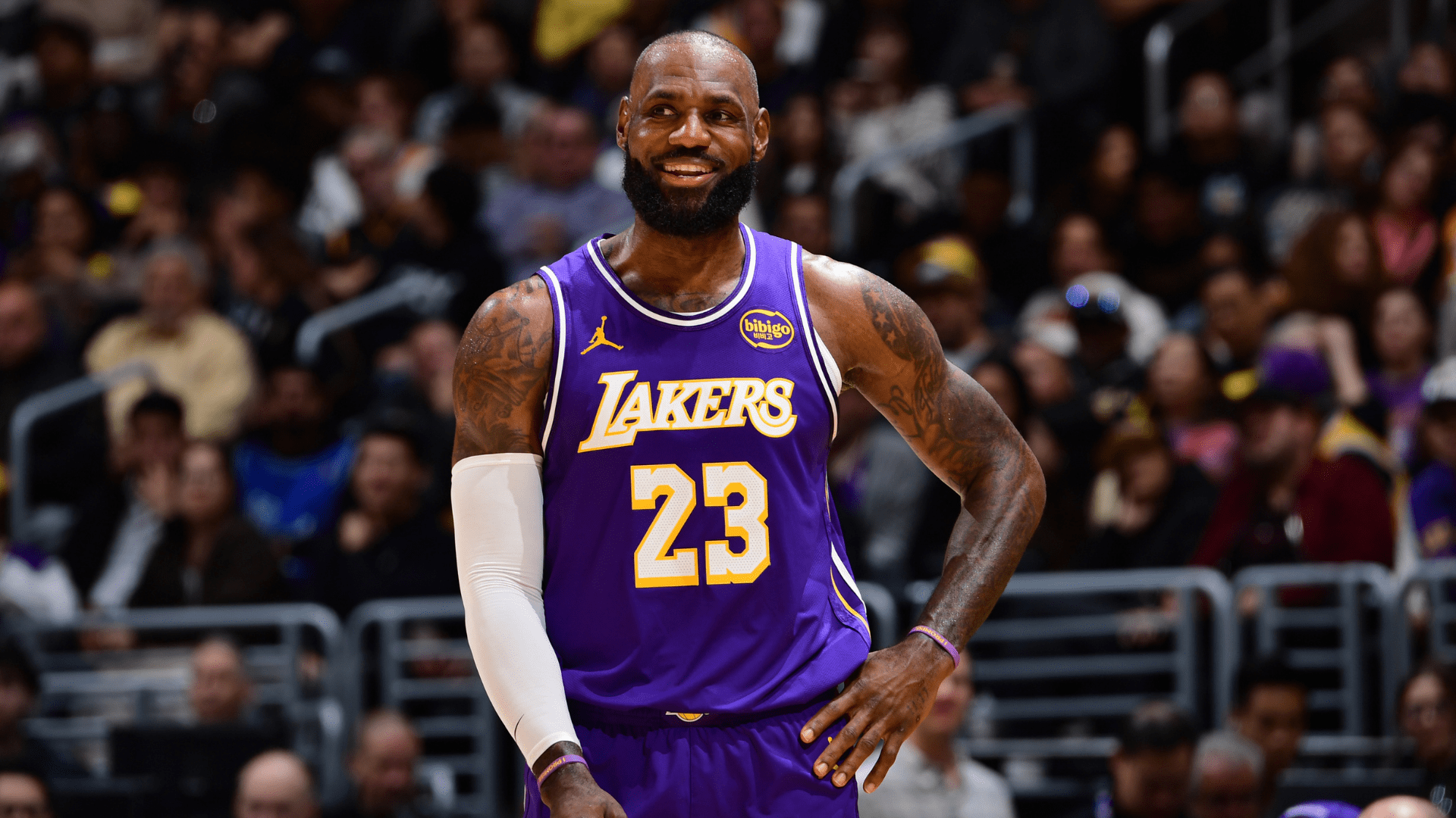 custom nike lebron shoes