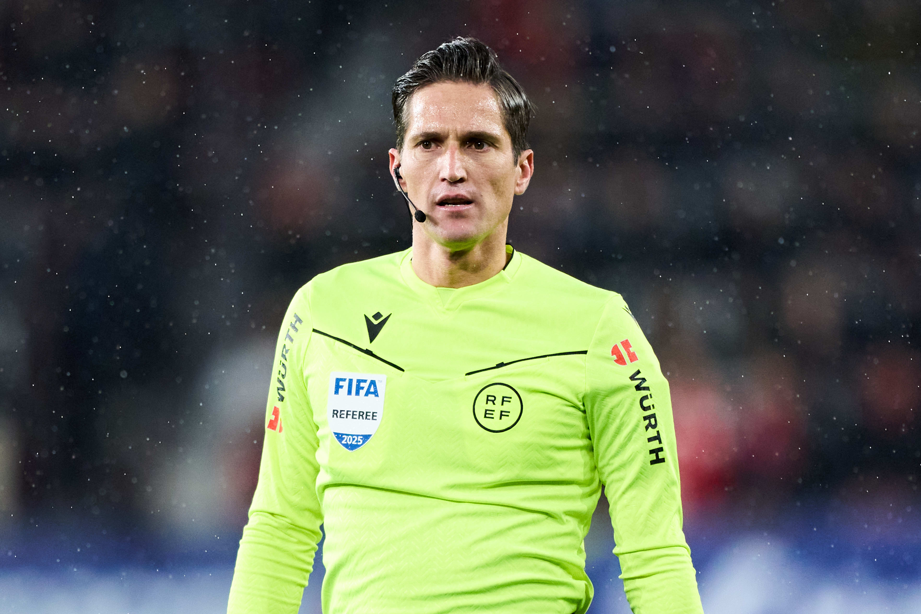 ESPN - Lamine Yamal on the Barcelona fans' loud support at the Bernabéu  during ElClásico 👀 | Facebook, image size:3840x2560