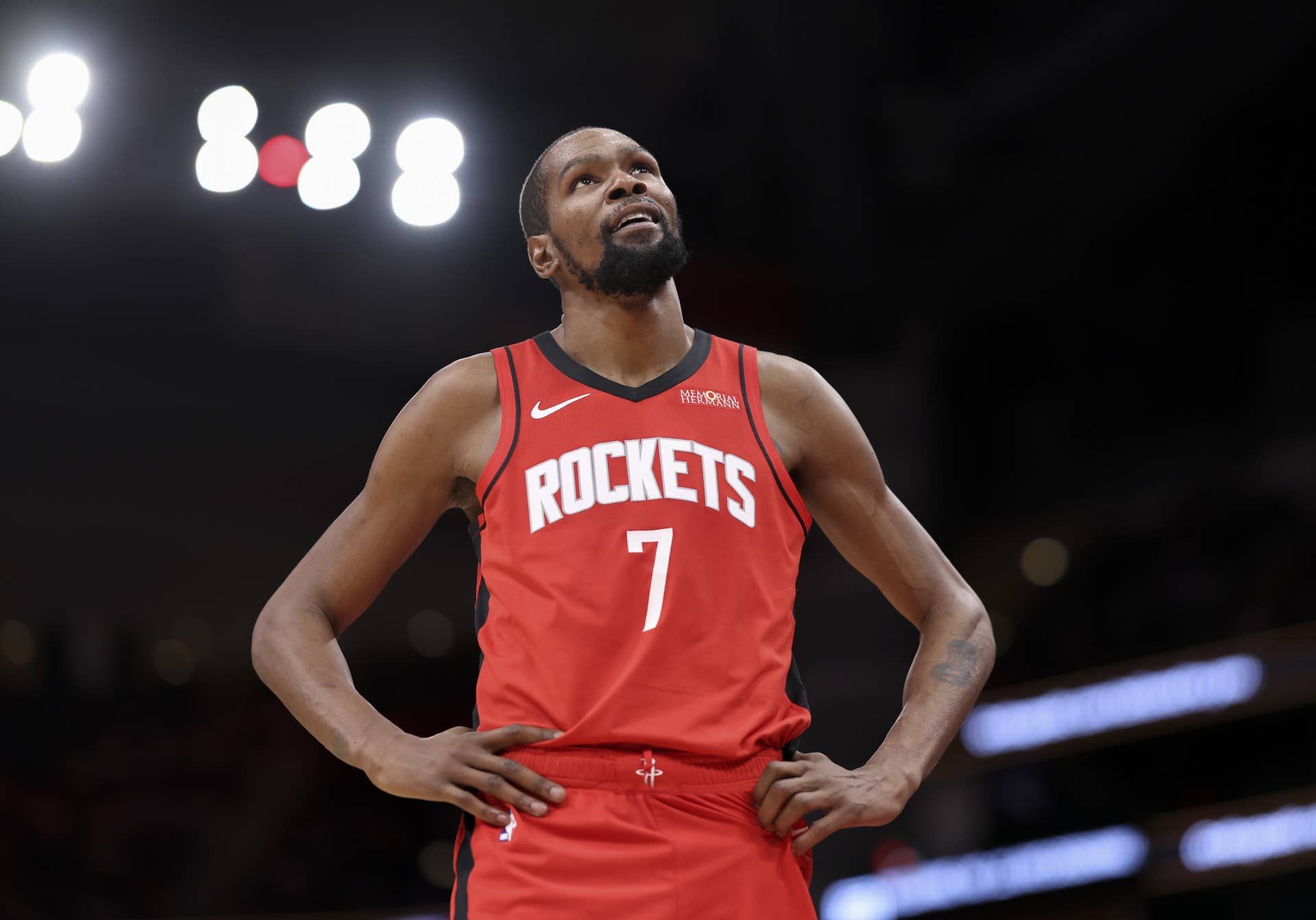 Houston Rockets forward Kevin Durant looks up after a play against the Chicago Bulls at Toyota Center on Jan. 13, 2026.